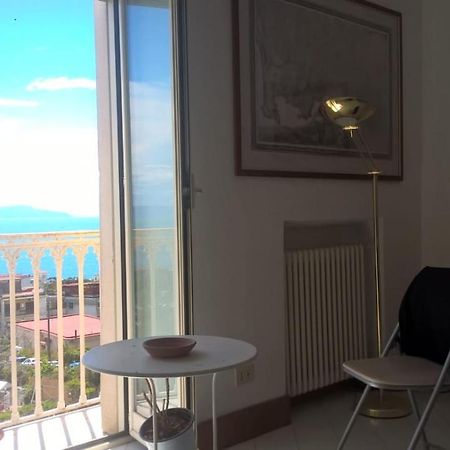 Posillipo: Soggiorno D'Incanto Apartman Nápoly Kültér fotó