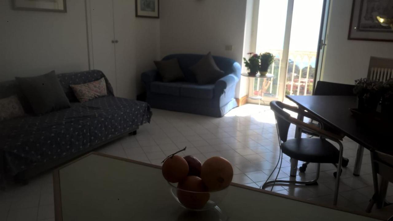 Posillipo: Soggiorno D'Incanto Apartman Nápoly Kültér fotó
